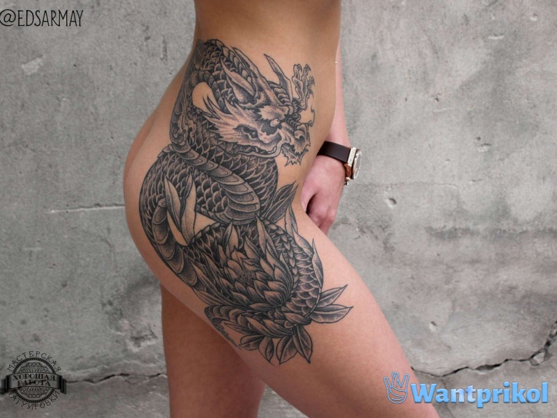 Девушки с татуировкой дракона (32шт)
