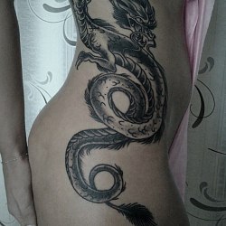 Девушки с татуировкой дракона (32шт) 21