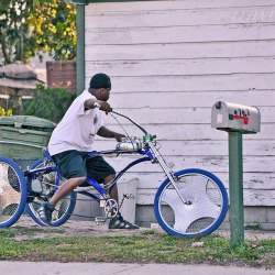 Bicycle humor (40 photos) 12