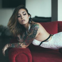 Beautiful girls with tattoos (20 photos) 4